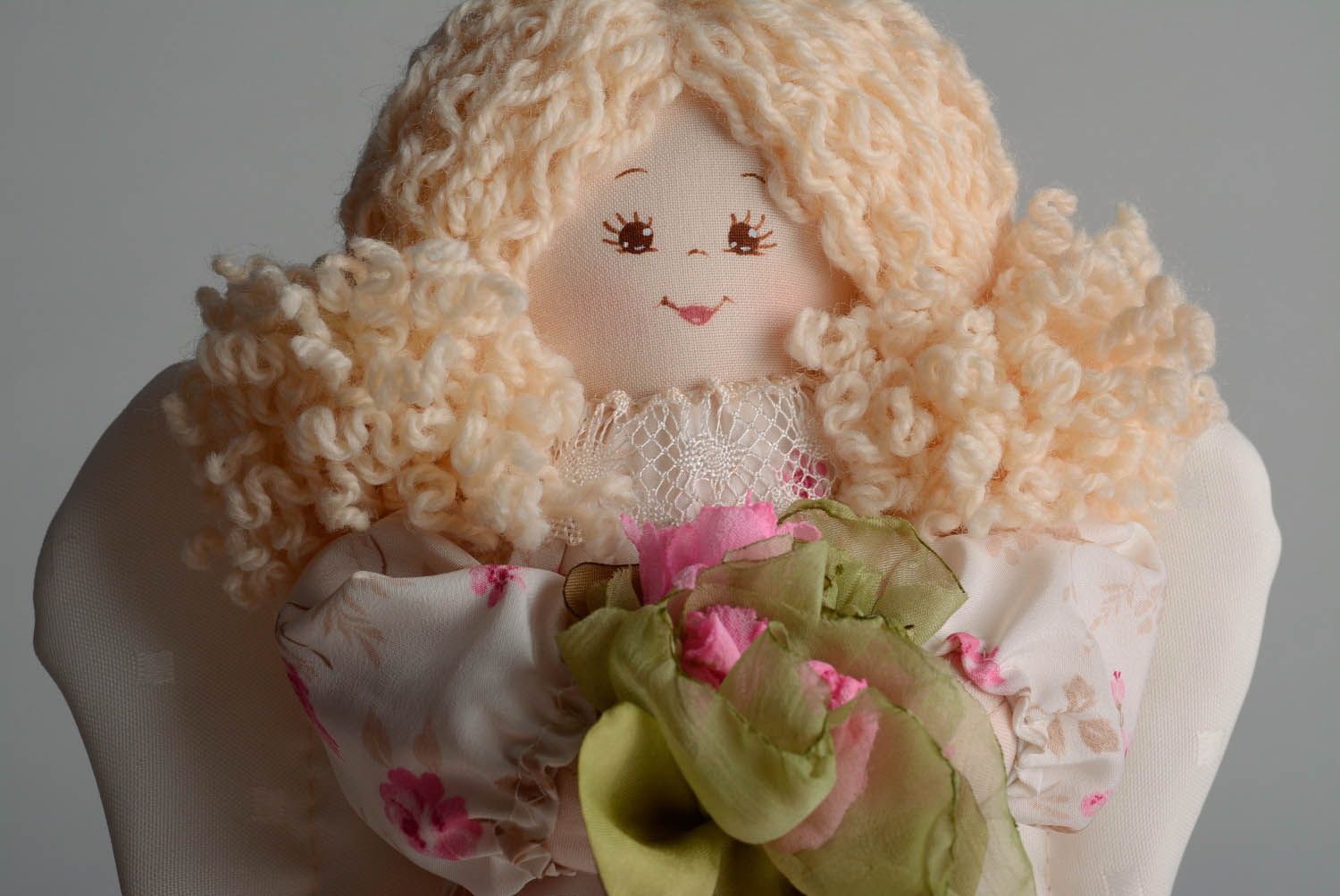 Мягкая кукла ручной работы Цветочный ангел фото 3