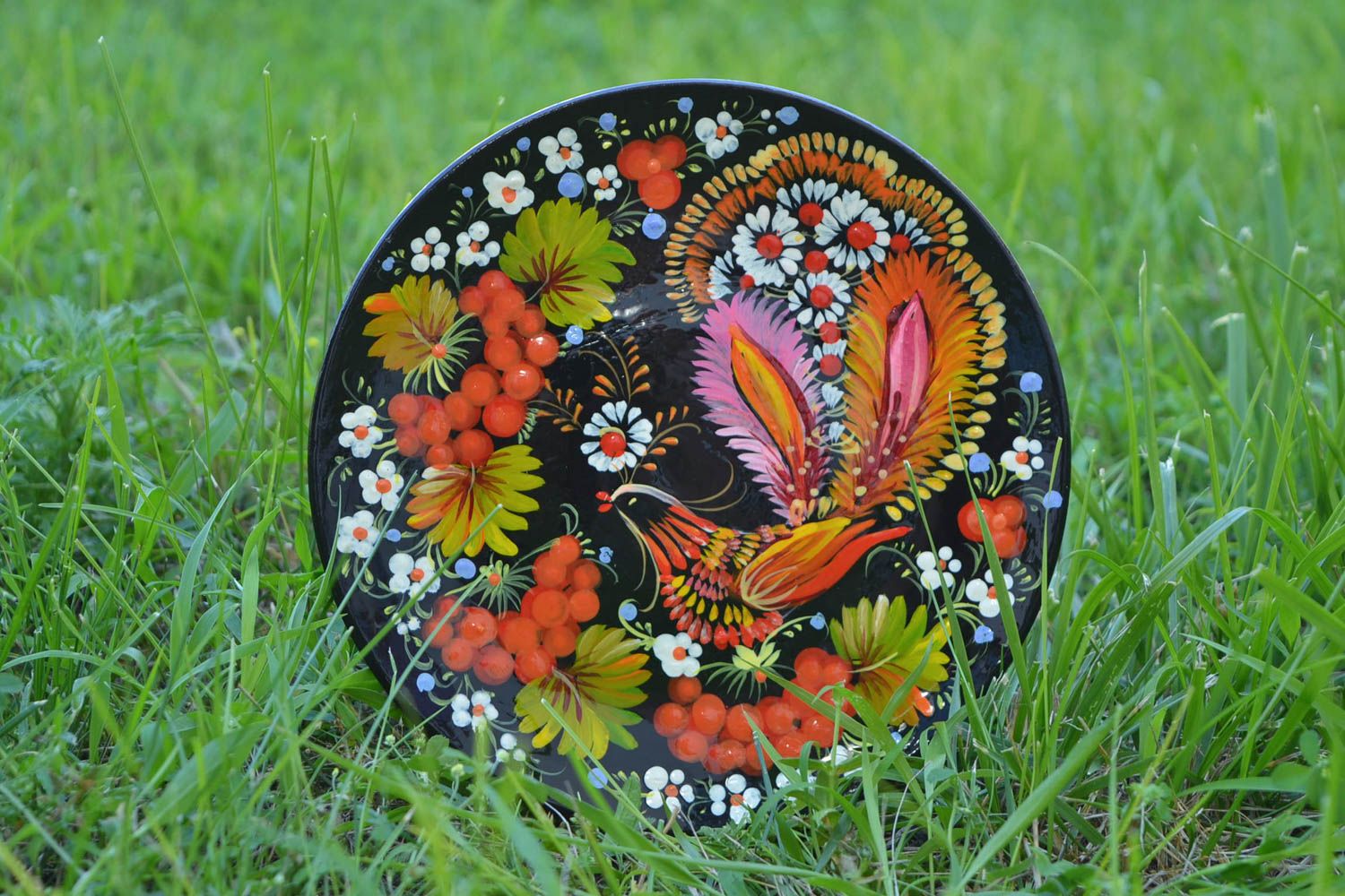 Деревянная тарелка с Петриковской росписью ручной работы Жар птица декор фото 1