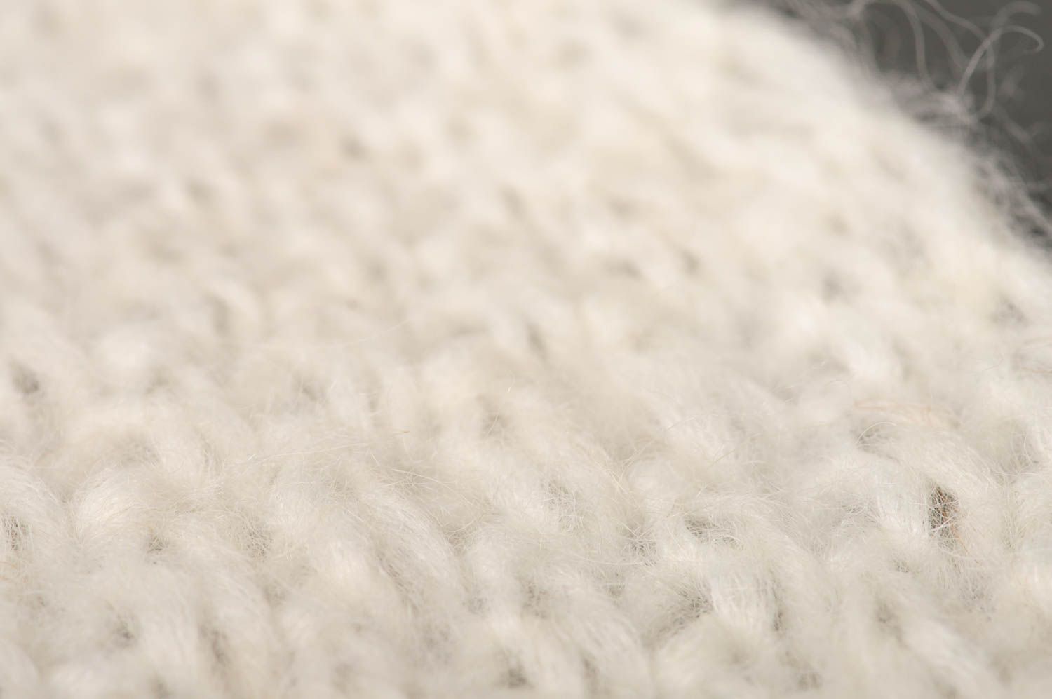 Sciarpa di lana fatta a mano accessorio caldo da donna in colori vivaci
 foto 4
