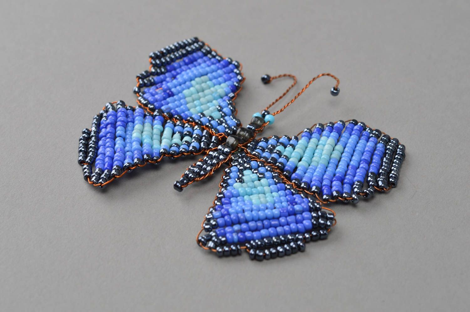 Aimant de réfrigérateur papillon fait main de perles de rocaille bleu original photo 3