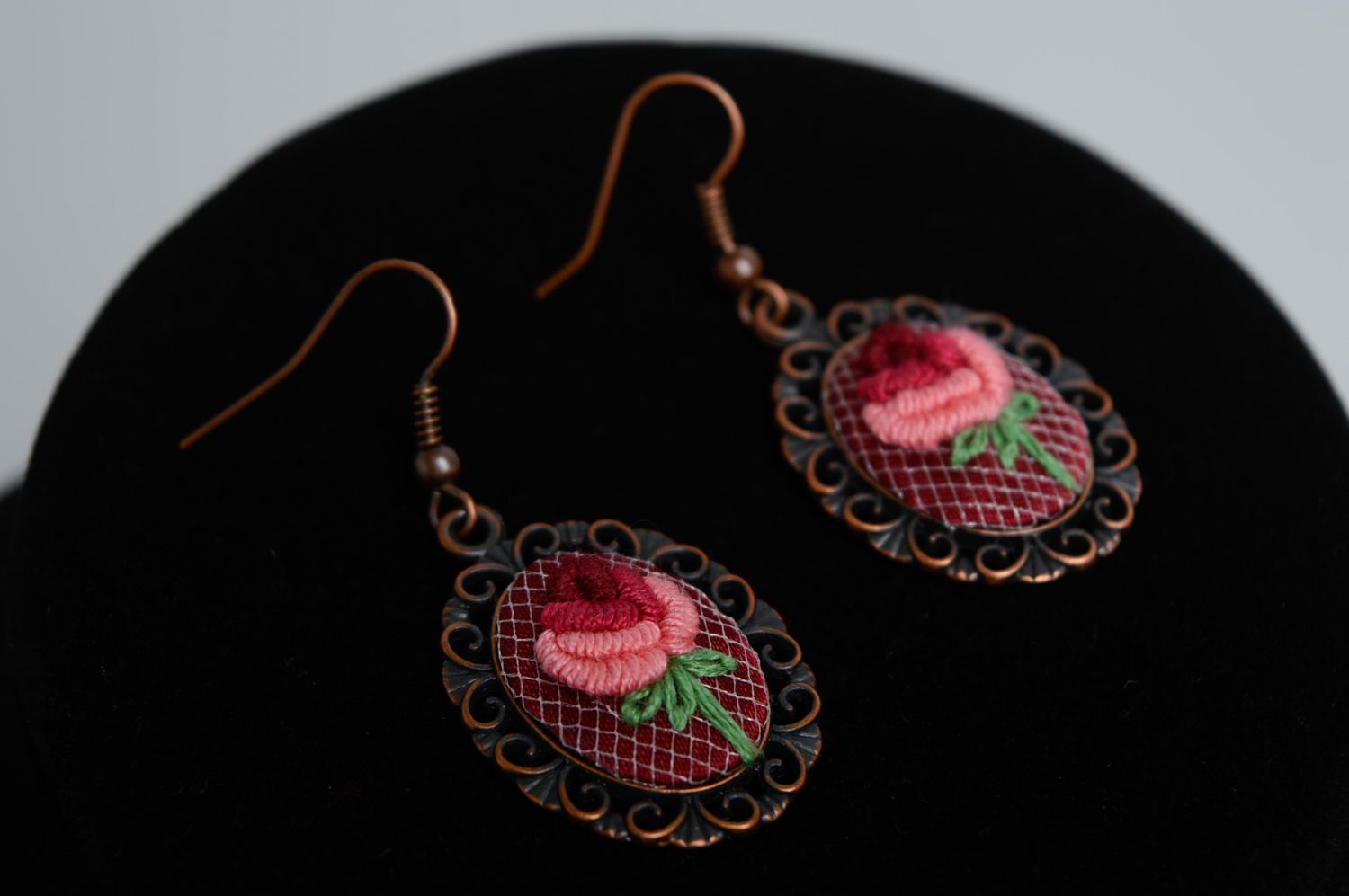 Vintage rococo embroidered earrings photo 2