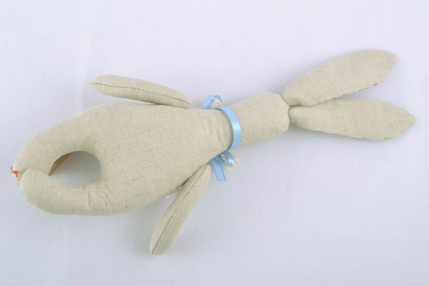 Peluche lapin de créateur faite main en tissu de coton et lin décoration maison photo 3