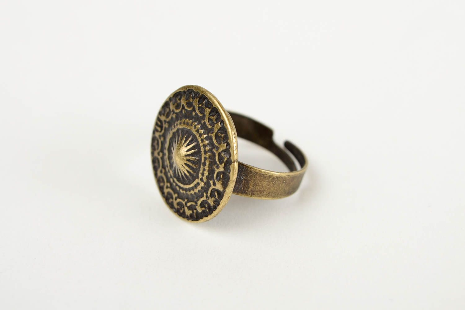 Кольцо ручной работы металлическое украшение стильное женский перстень фото 4