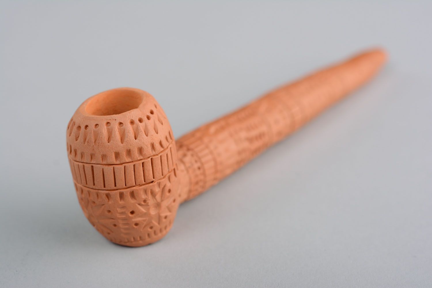 Ceramic smoking pipe photo 4