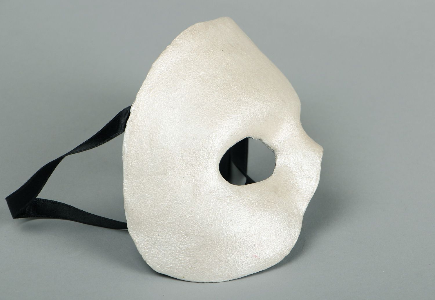 Máscara de papel maché Fantasma da Ópera foto 3