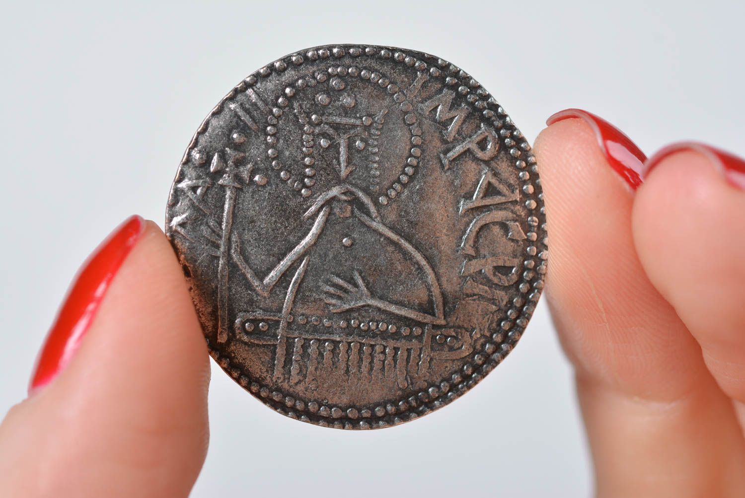 Moneda de latón hecha a mano elemento decorativo regalo original para amigo foto 4