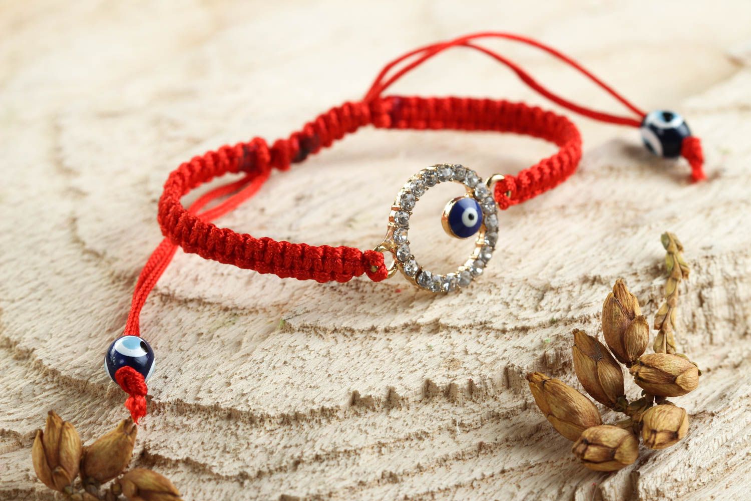 Beautiful handmade friendship bracelet artisan jewelry designs fashion trends photo 1
