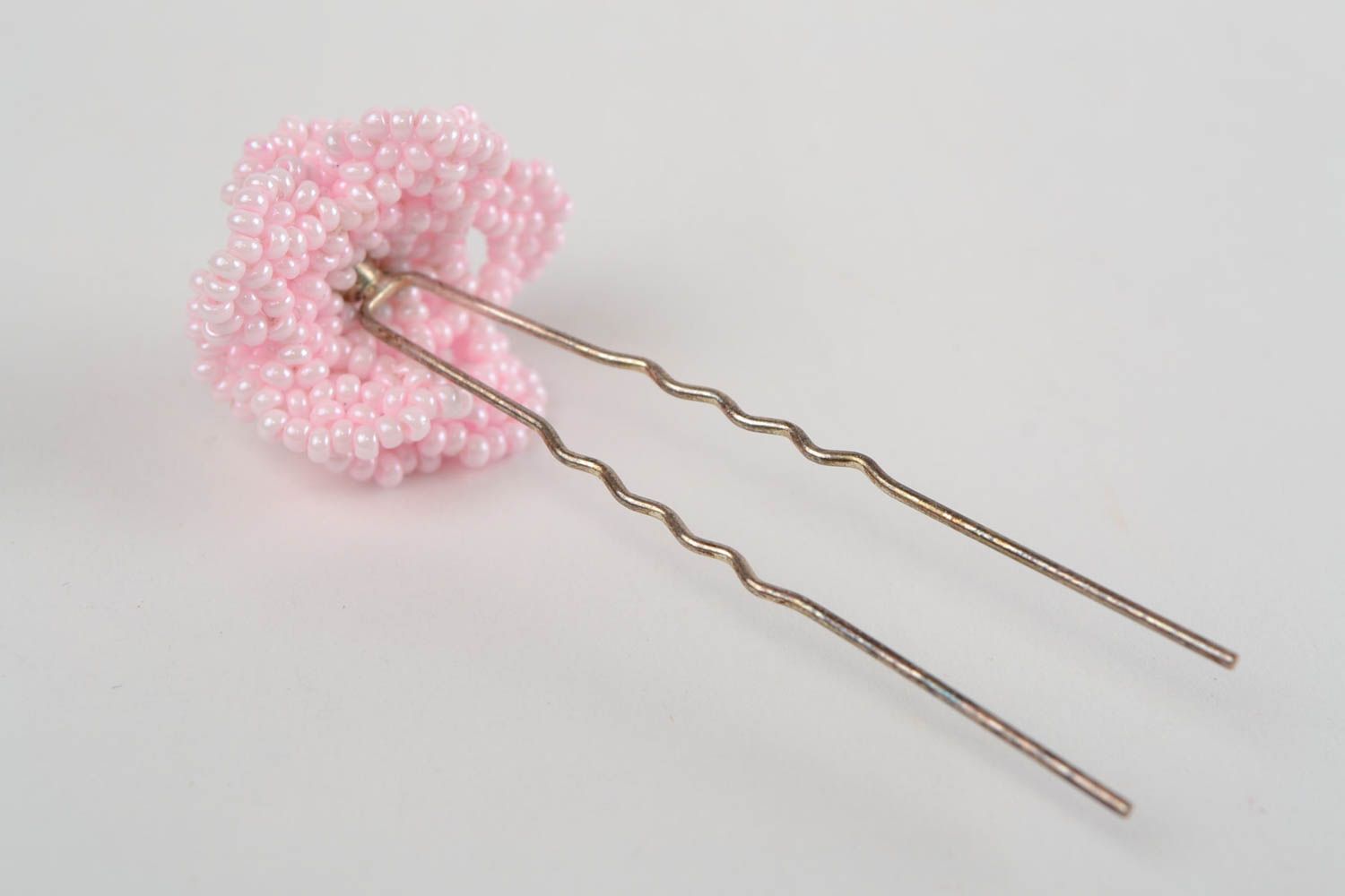 Шпилька с цветком из бисера аксессуар для волос розовый красивый ручной работы фото 5