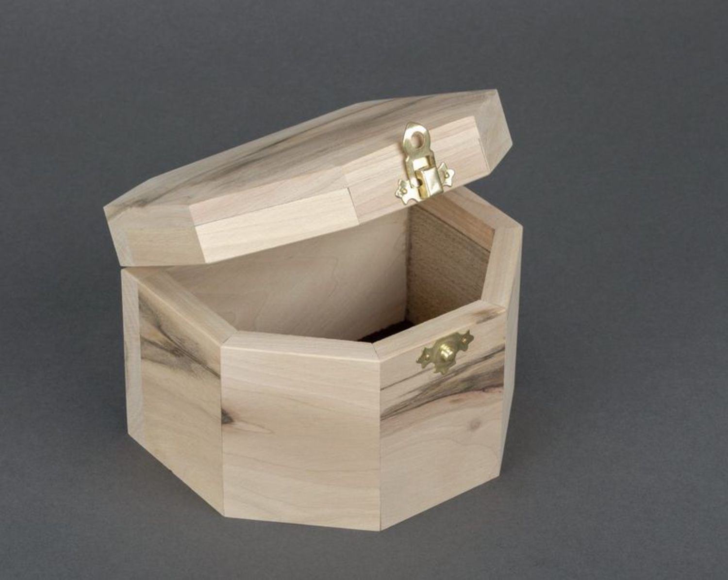 Boîte en bois brut avec fermeture  photo 5