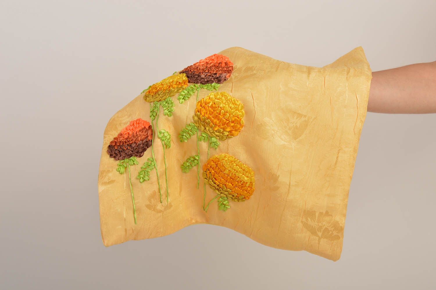 Декоративная наволочка хэнд мэйд необычный подарок текстильный декор с цветами фото 5