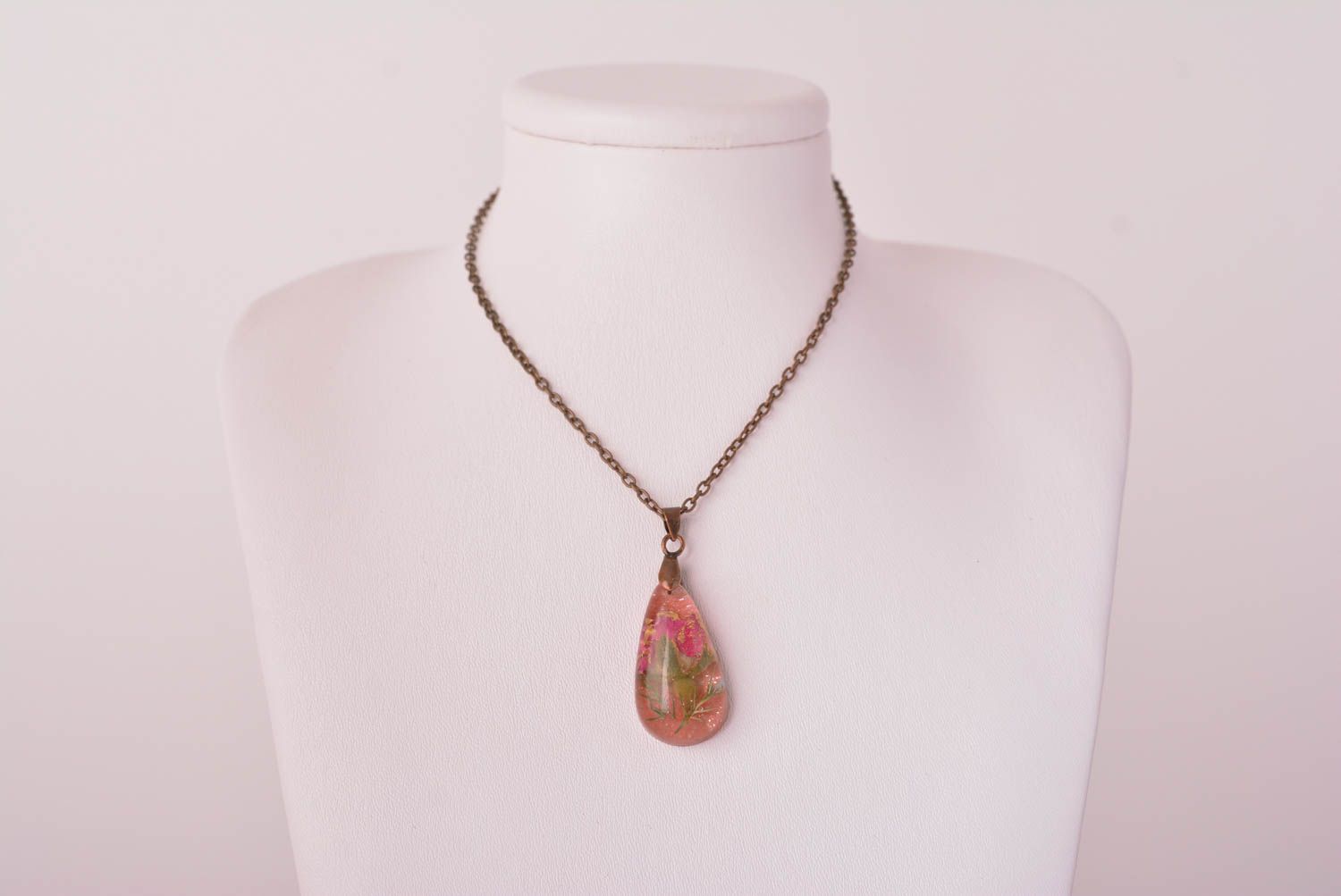 Handmade designer neck pendant real flower pendant accessories for girls photo 2