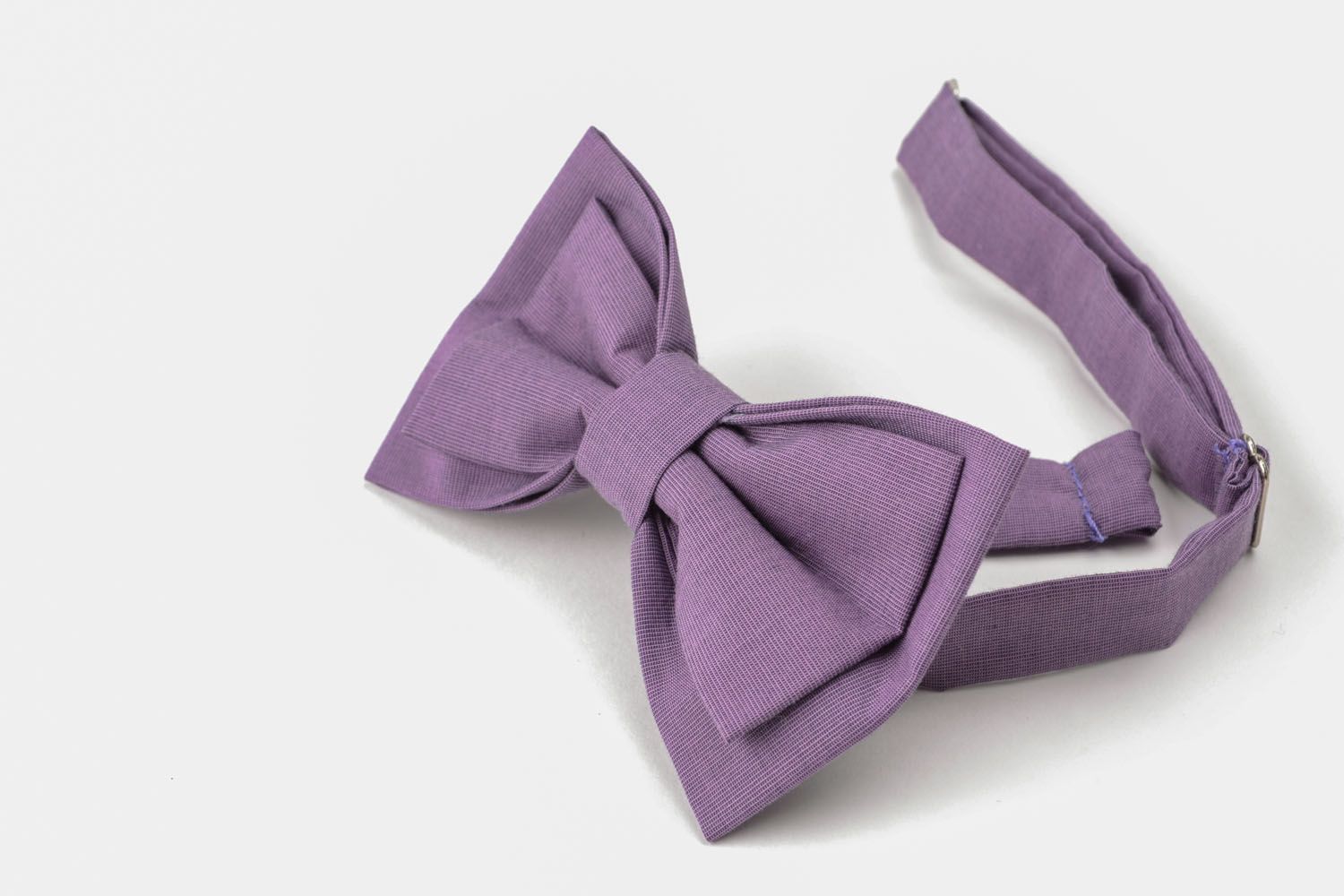 Бледно-фиолетовый галстук-бабочка фото 3