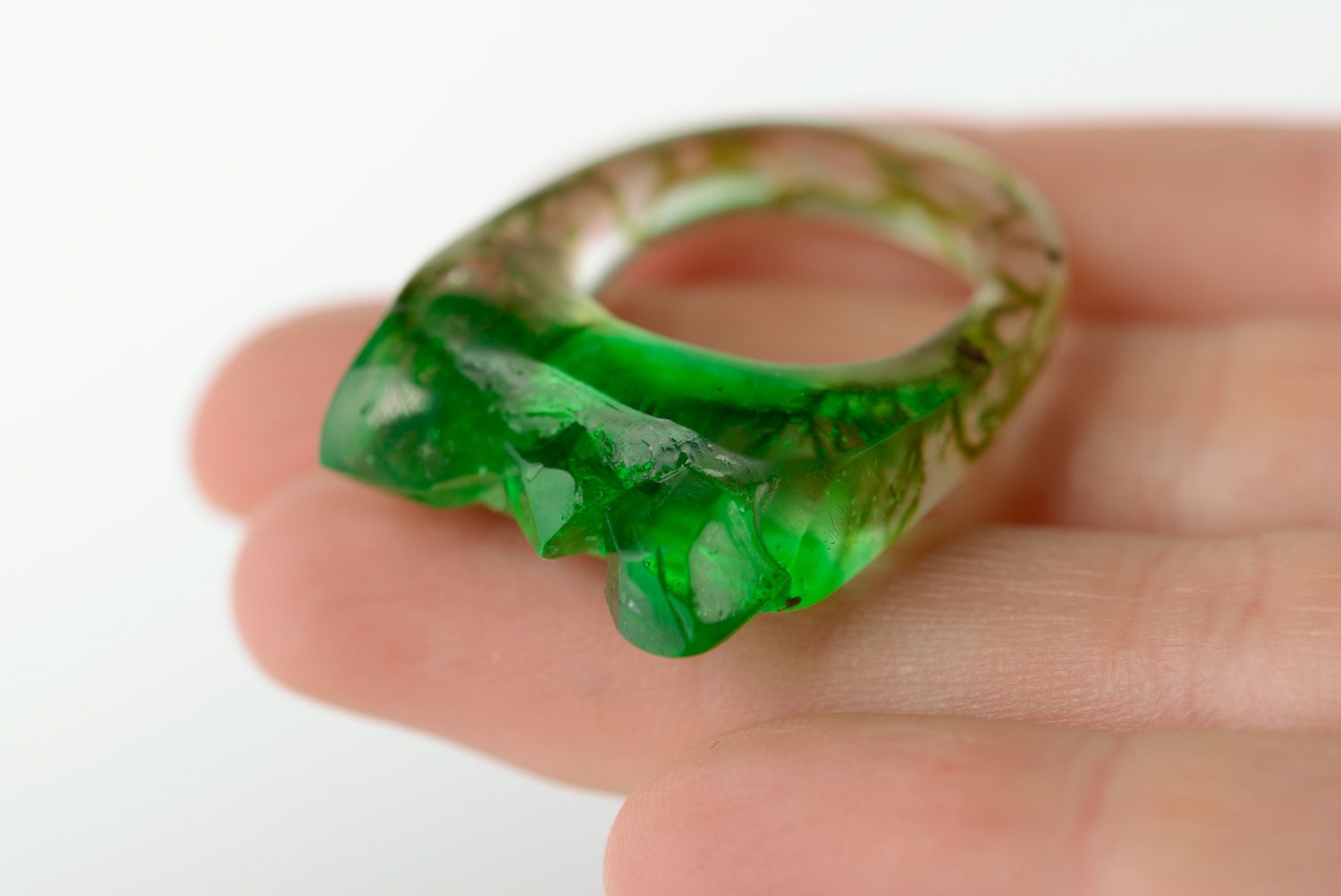 Handmade women's transparent ring with real plants coated with epoxy photo 2