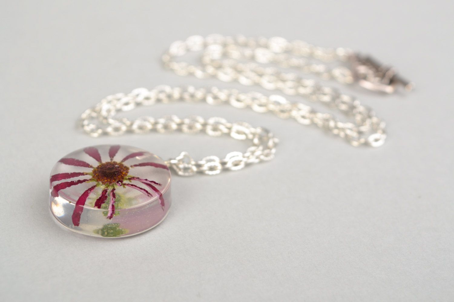Cute designer handmade transparent round pendant with flower in epoxy resin photo 5