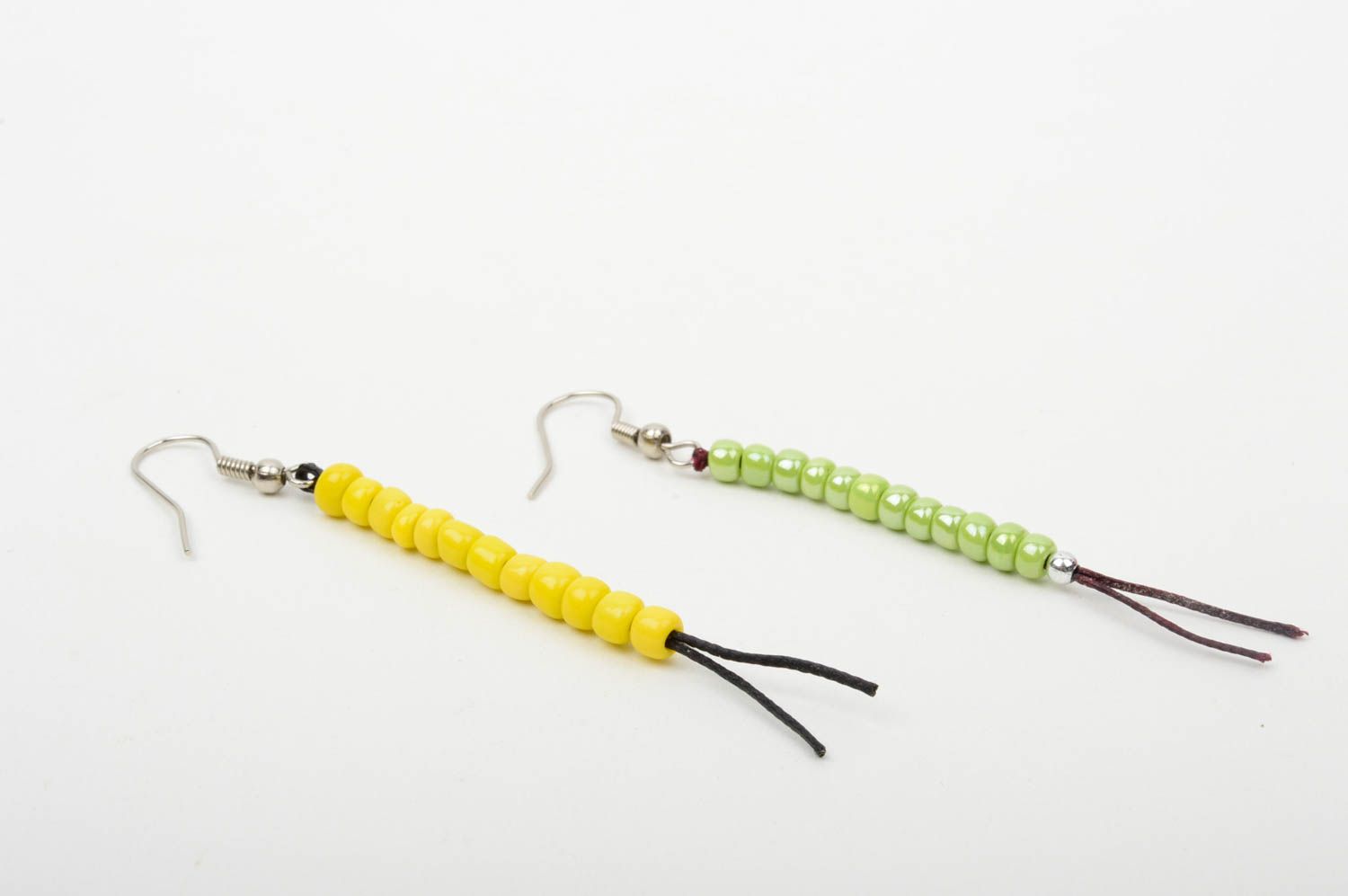 Серьги ручной работы серьги из бисера модные серьги желтая и салатовая фото 4