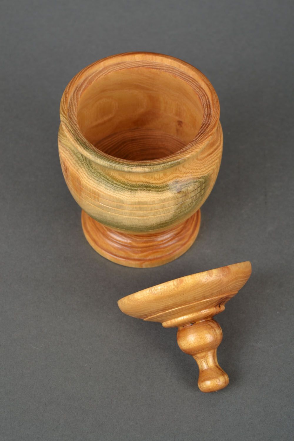 Wooden pot with lid photo 4