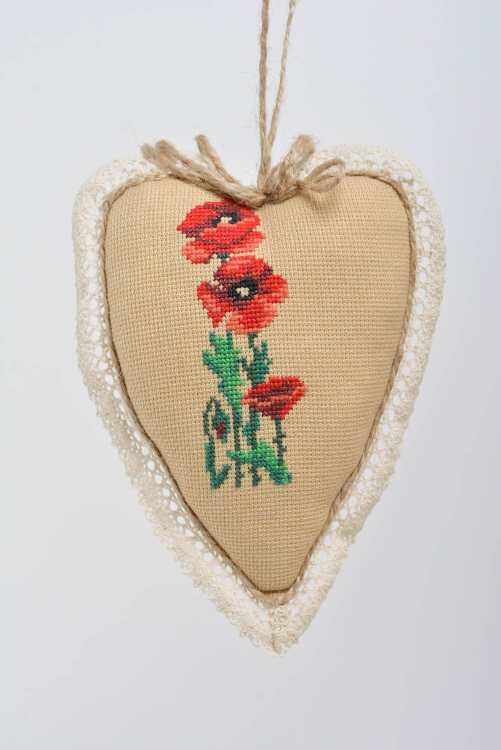 Handmade interior decorative heart-shaped wall hanging with embroidered poppies photo 3