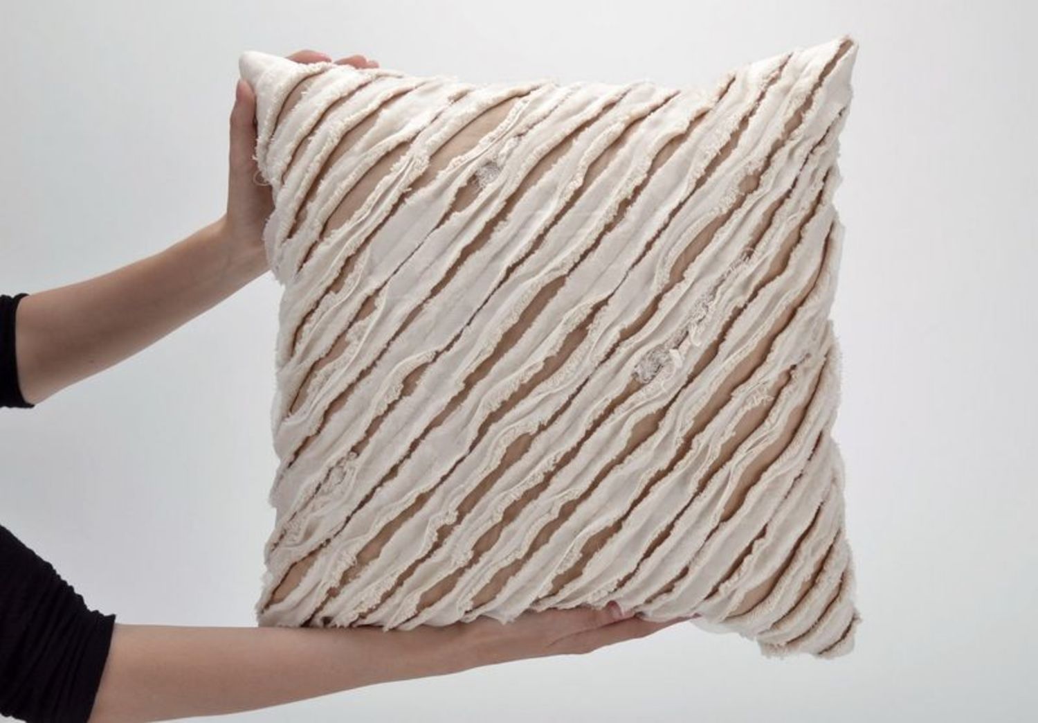 Decorative pillow made from synthetic down photo 5