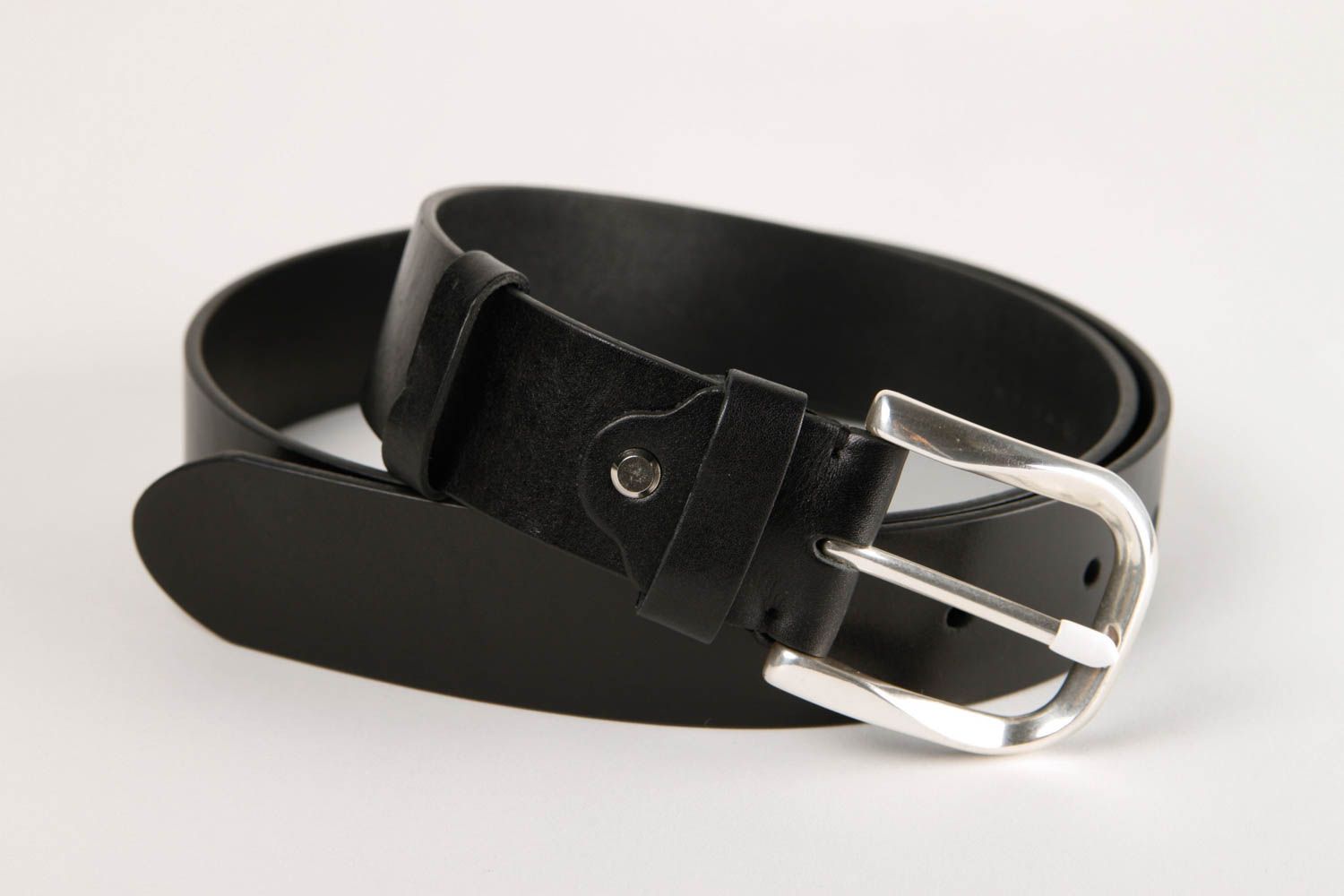 Cinturón de cuero natural hecho a mano accesorio de moda ropa masculina foto 3