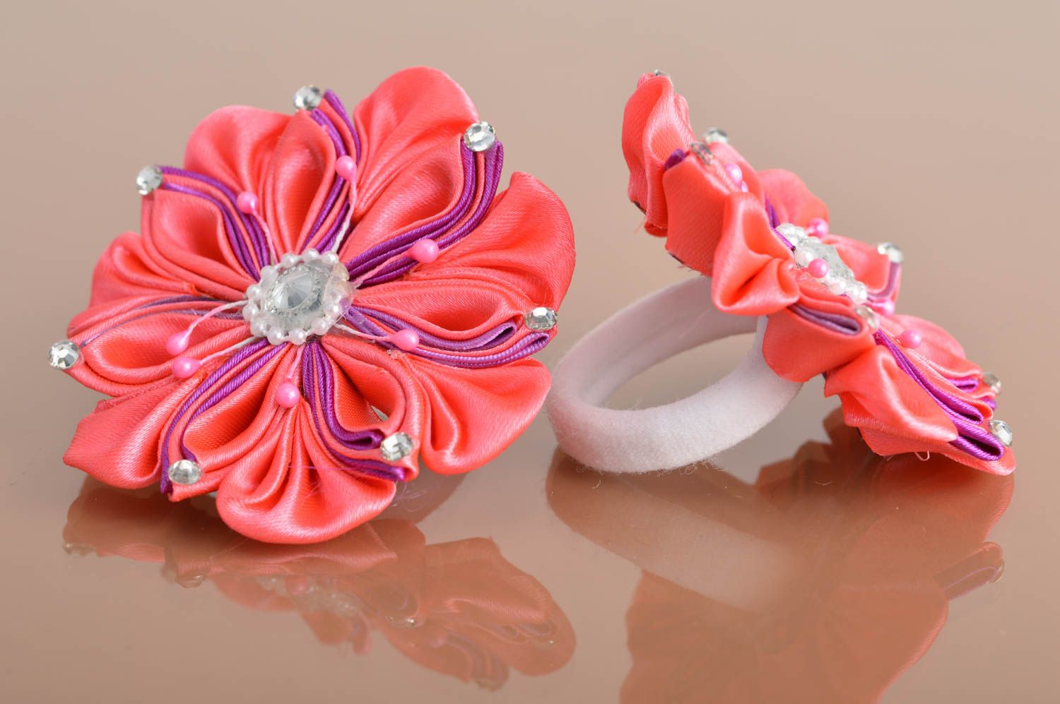 Set of 2 handmade decorative hair ties with bright pink kanzashi flowers photo 5