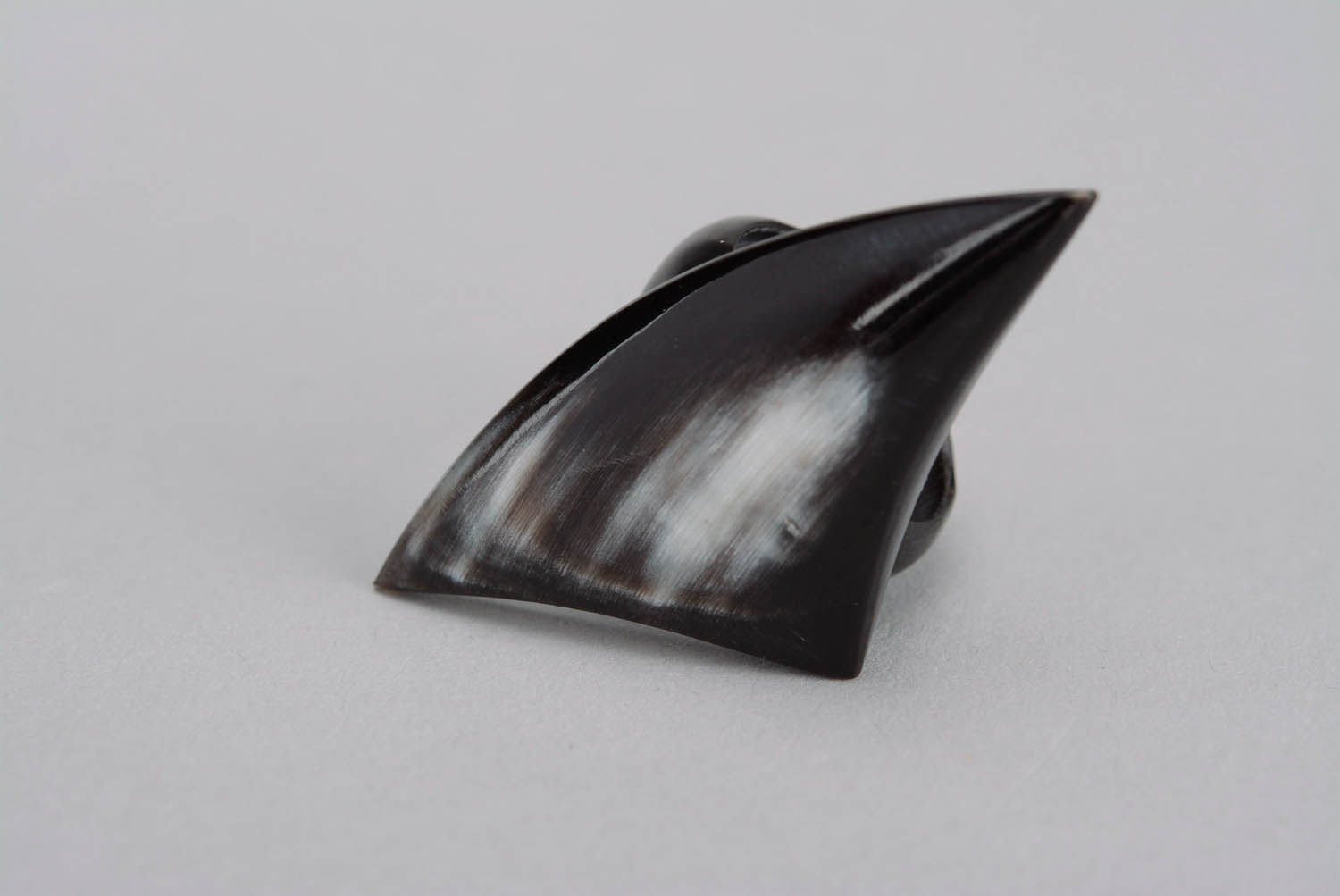 Ring made of cow horn Sail photo 1
