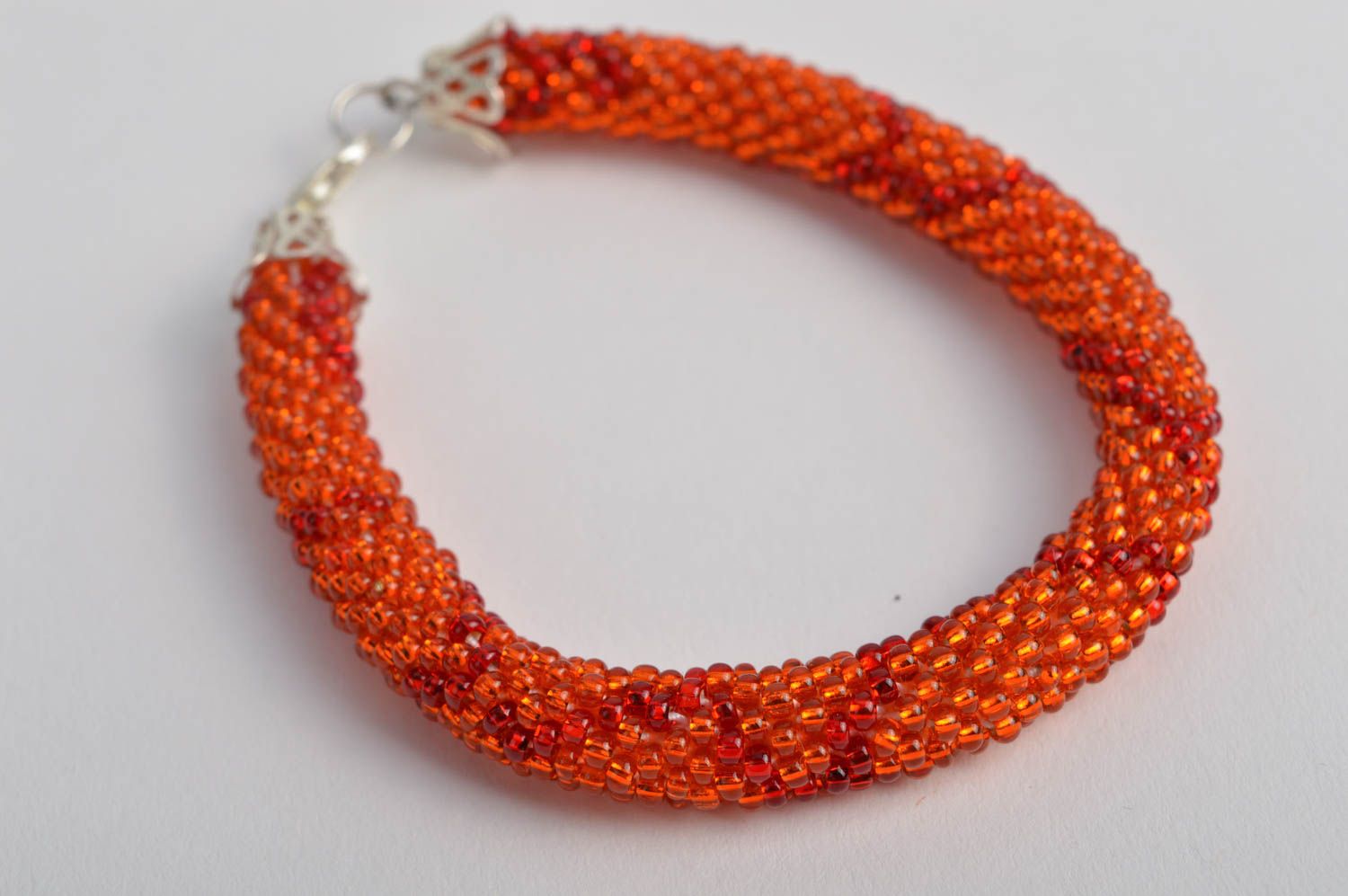 Bracelet perles de rocaille Bijou fait main orange design Cadeau pour fille photo 1