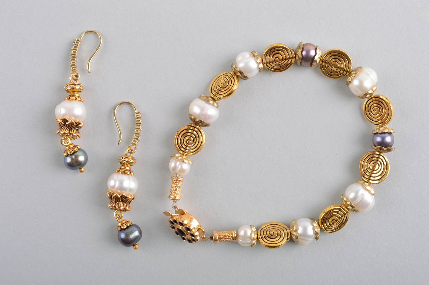 Boucles d'oreilles Bracelet fait main avec perles naturelles Accessoires femme photo 3