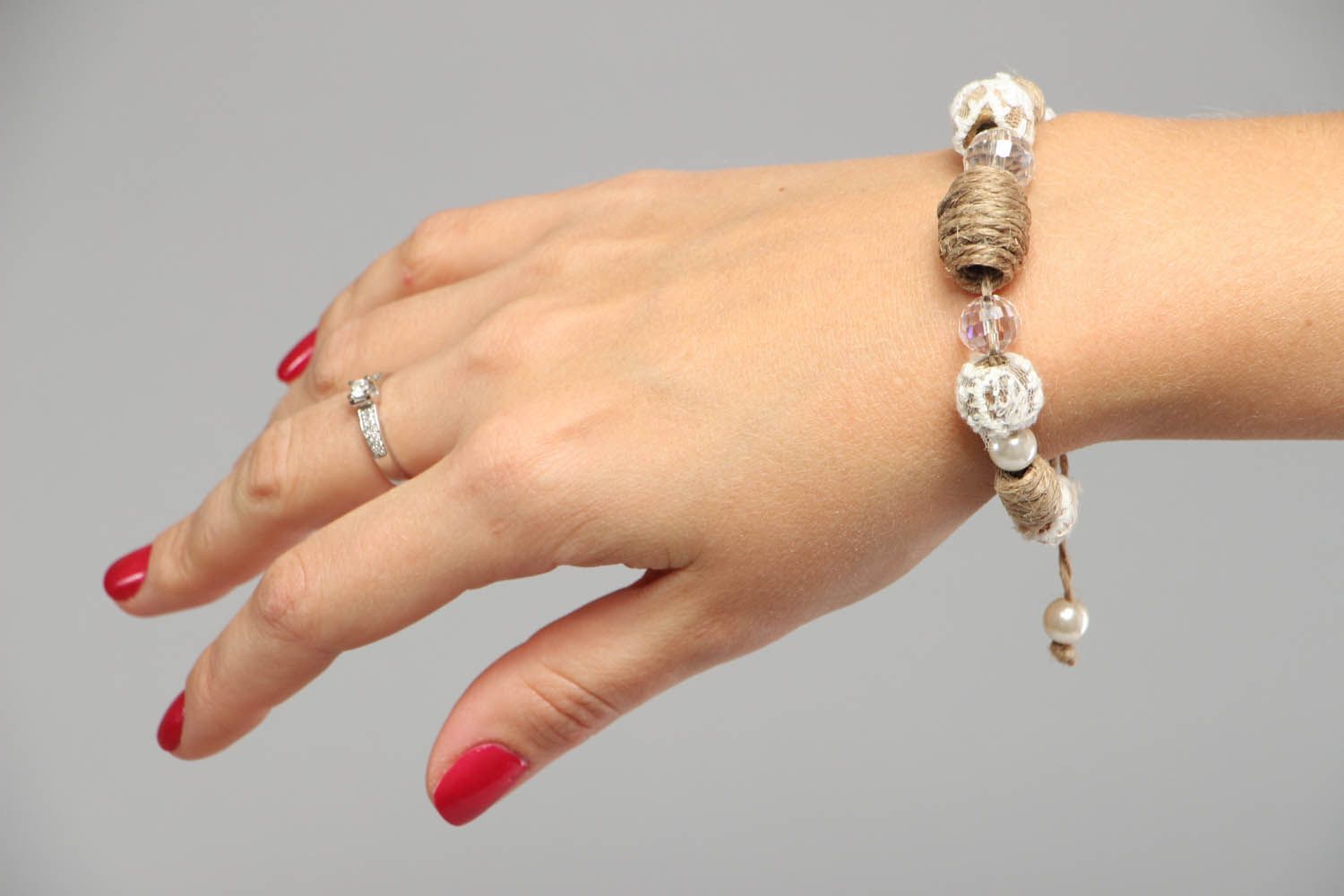Bracelet en perles de bois fait main Bohème photo 5