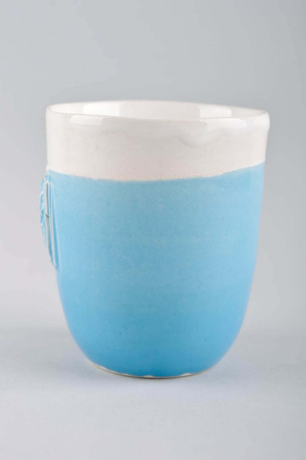 Голубая чайная чашка хэнд мейд из глины без ручки фото 3
