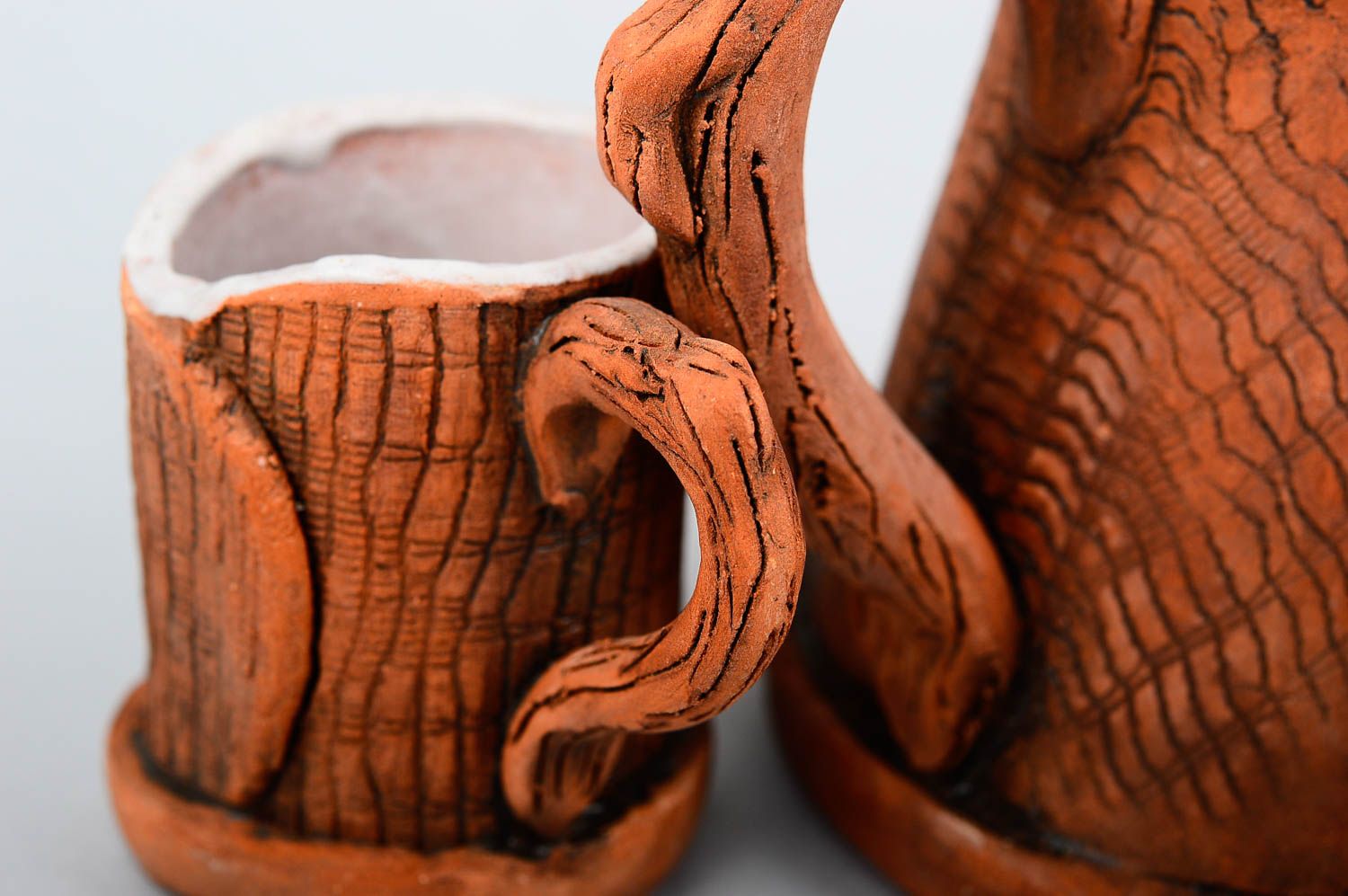 Keramik Geschirr handmade türkische Kaffeekanne und vier Ton Tassen künstlerisch foto 5