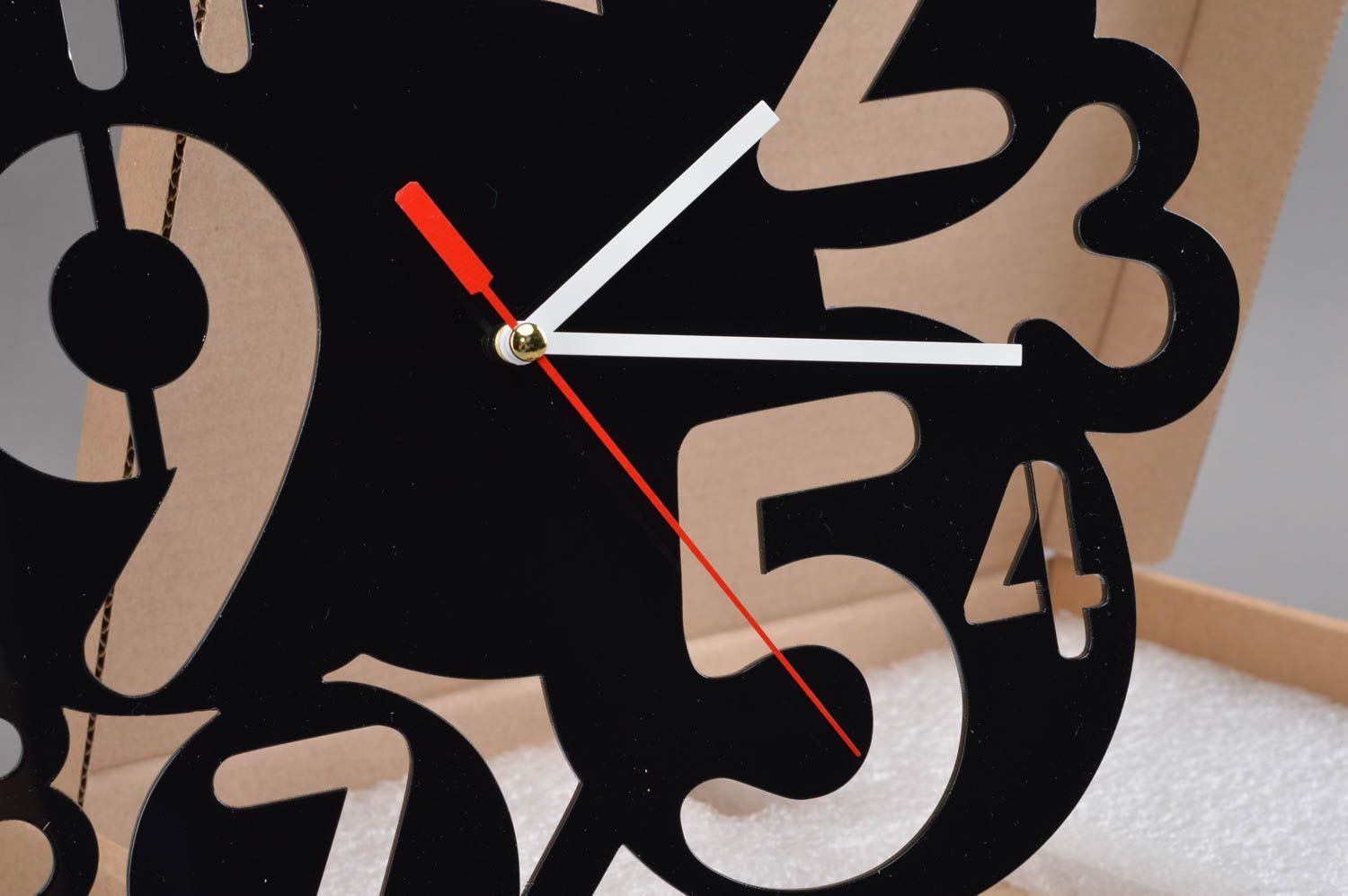 Horloge faite main en verre acrylique originale noire décoration design photo 3