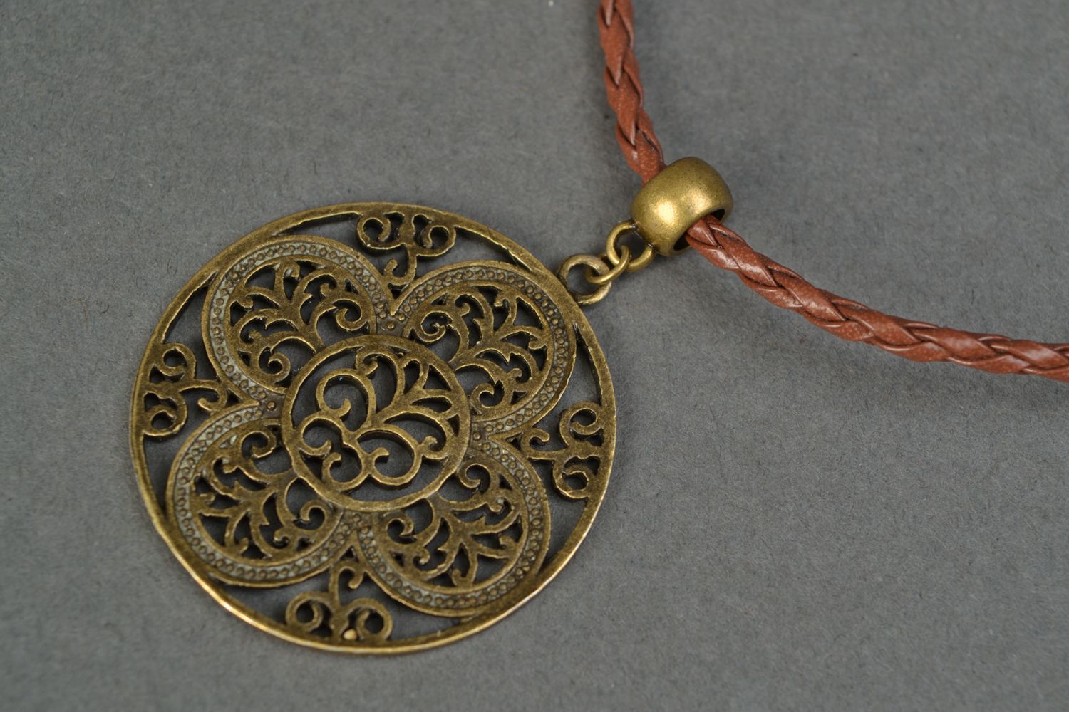 Metal pendant with cord Flower photo 3