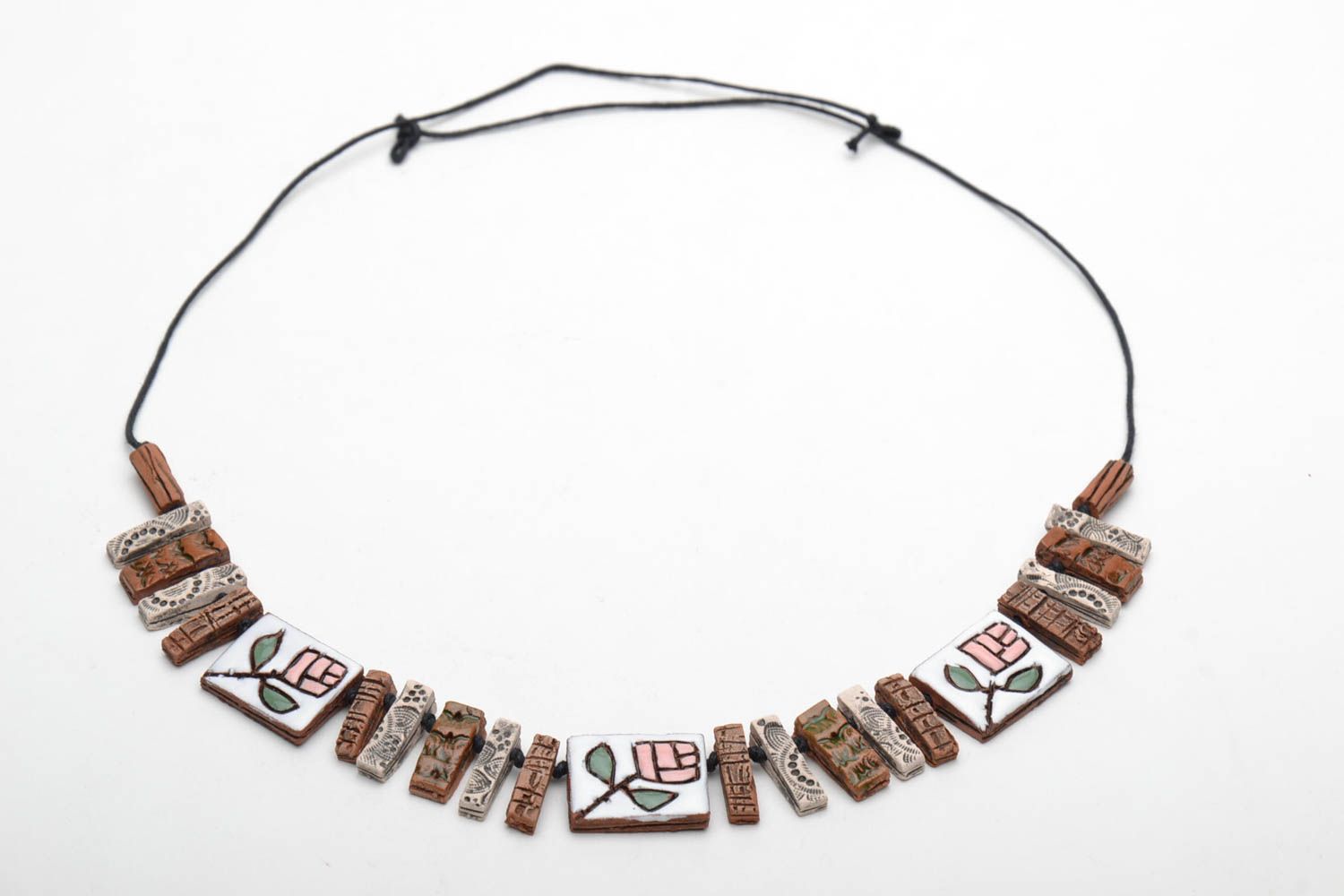 Ceramic necklace with ornament photo 4