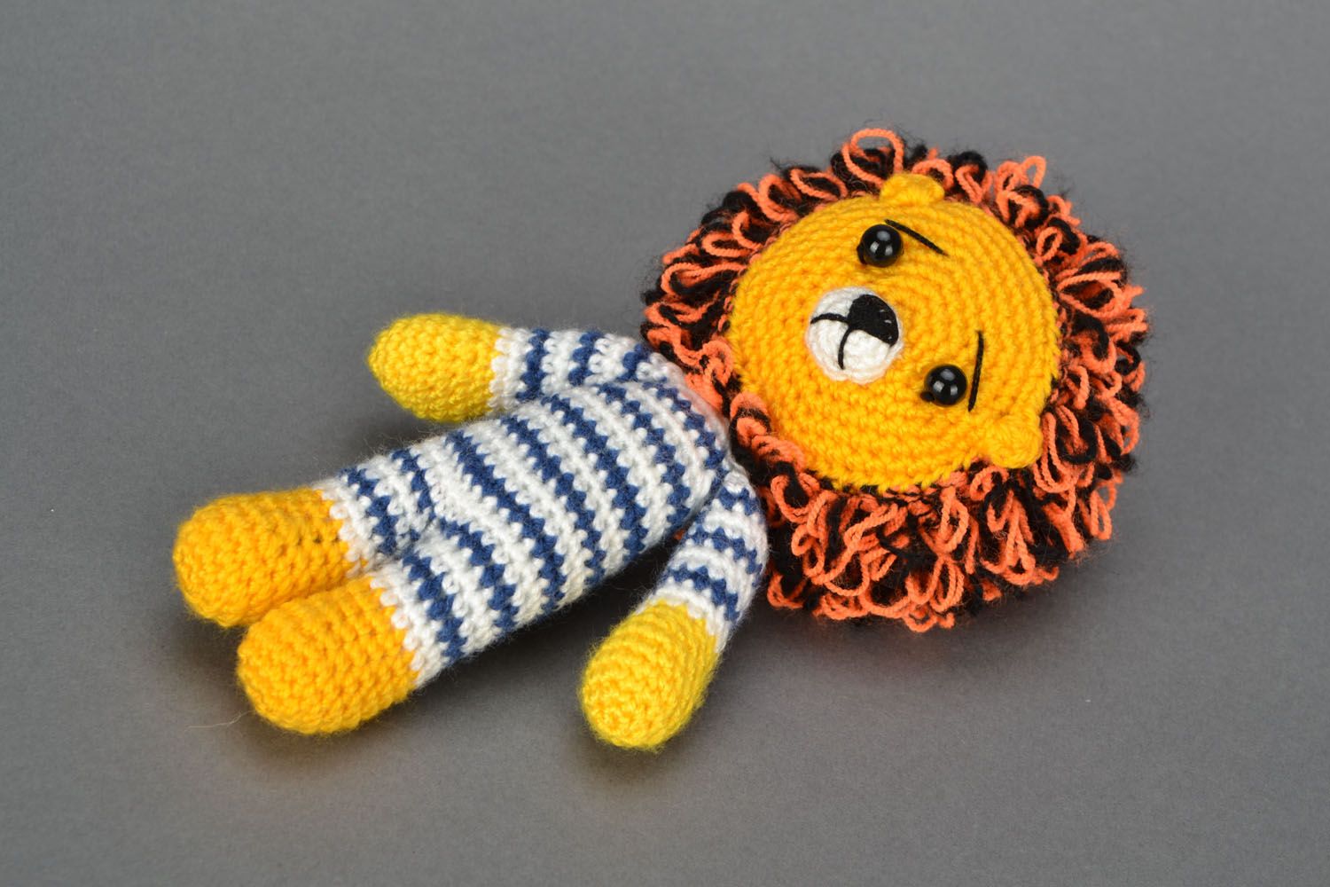 Jouet mou tricoté au crochet Lion  photo 3