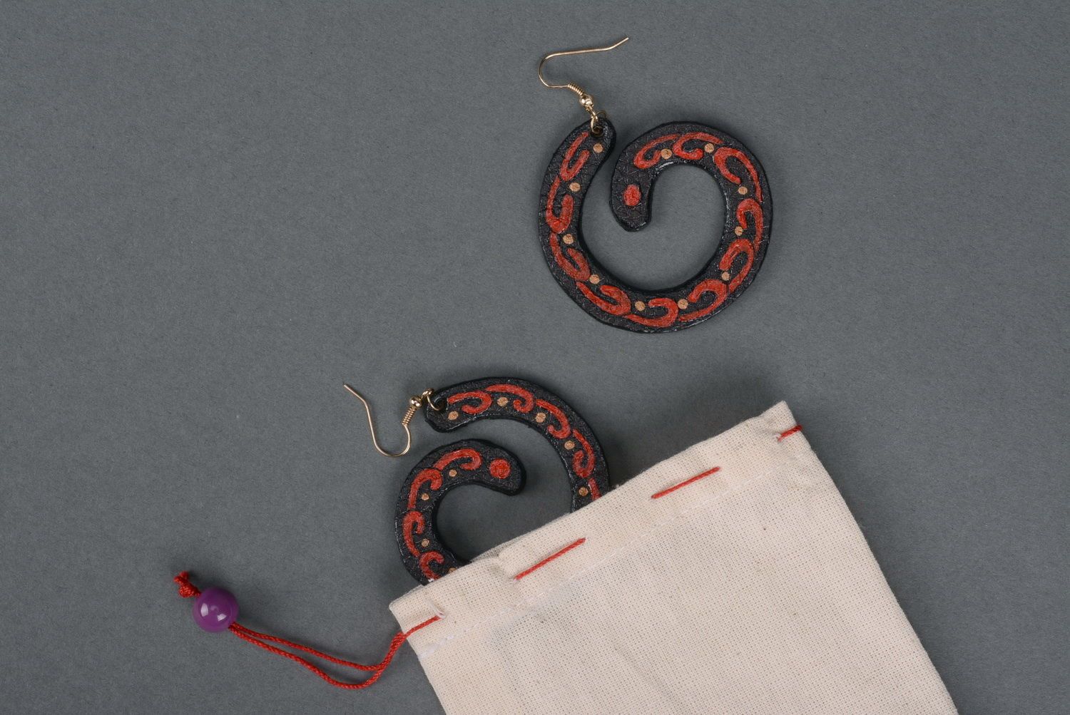Leather earrings in the shape of spiral photo 4