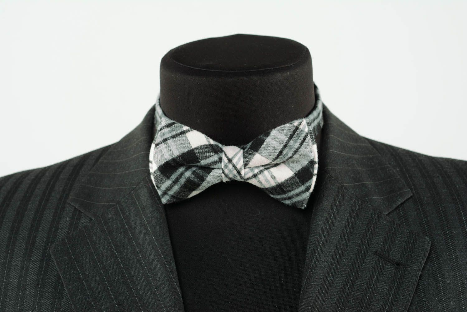 Grey plaid bow tie photo 2