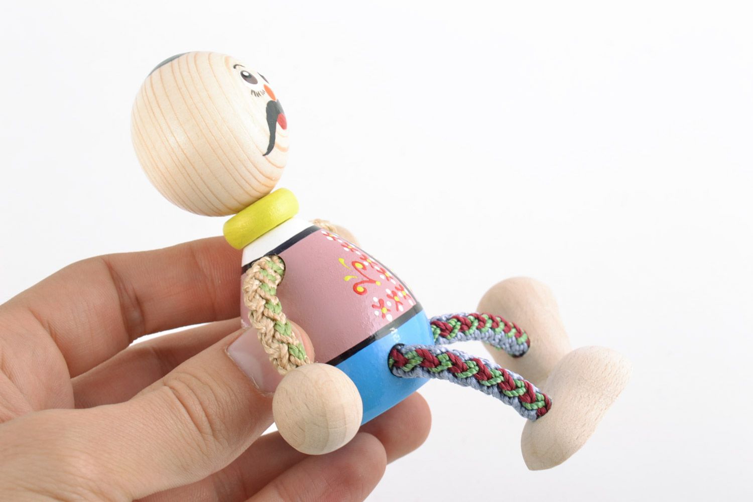Petite poupée faite main en bois peinte multicolore cosaque pour enfant   photo 2