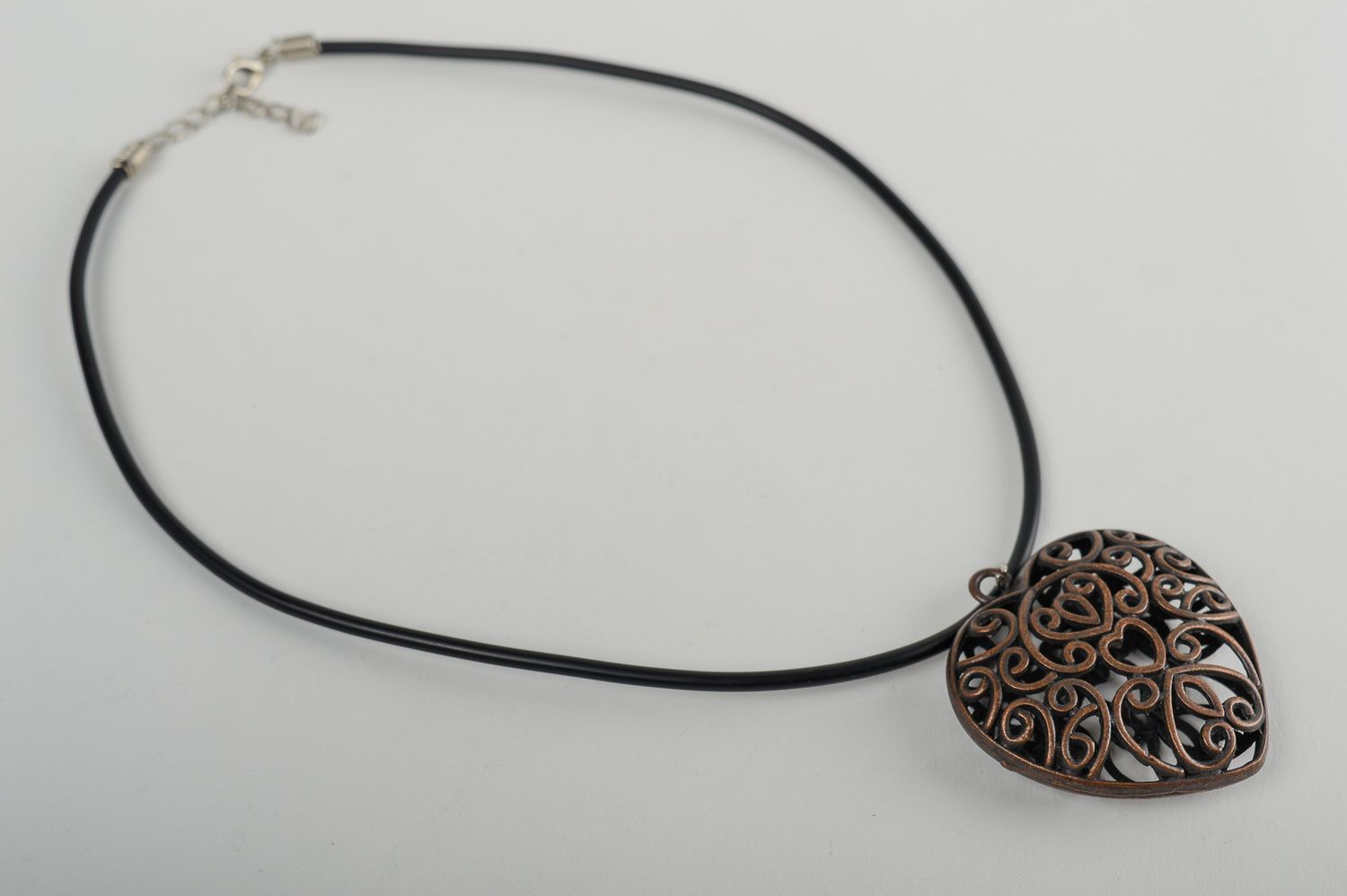 Metal pendant handmade metal jewelry metal accessories heart pendant for girls photo 2