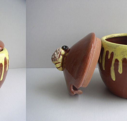 Handmade ceramic honey bowl with lid 0.5 l photo 1
