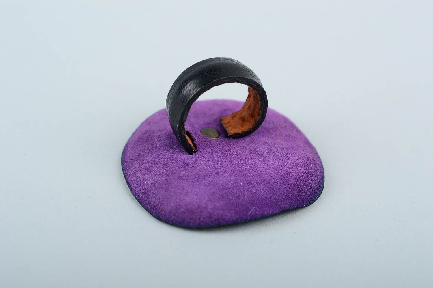 Bague en cuir multicolore fait main Bijou design Accessoire pour femme photo 4