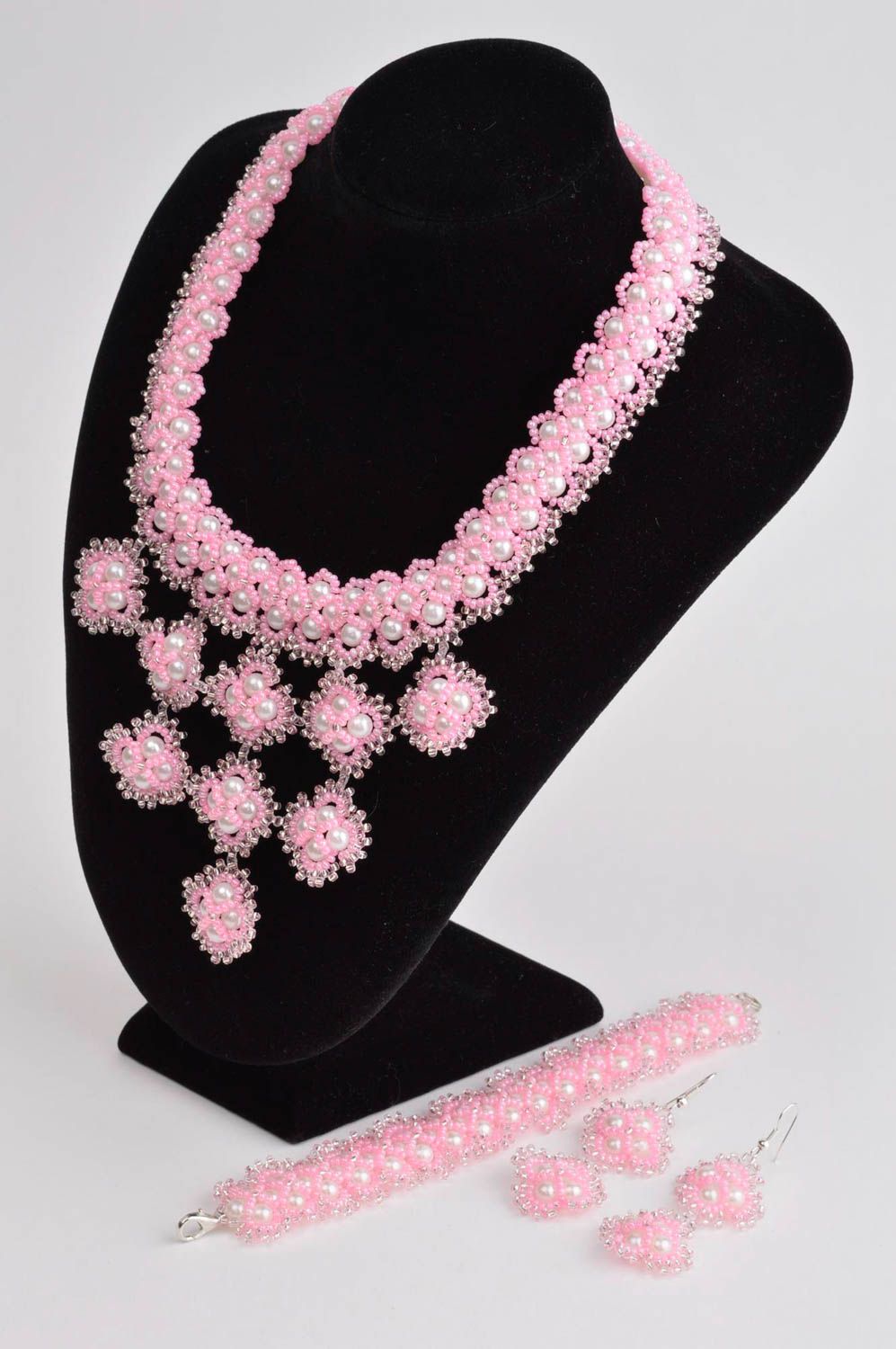 Beautiful handmade jewelry set beaded earrings beaded necklace bracelet designs photo 1