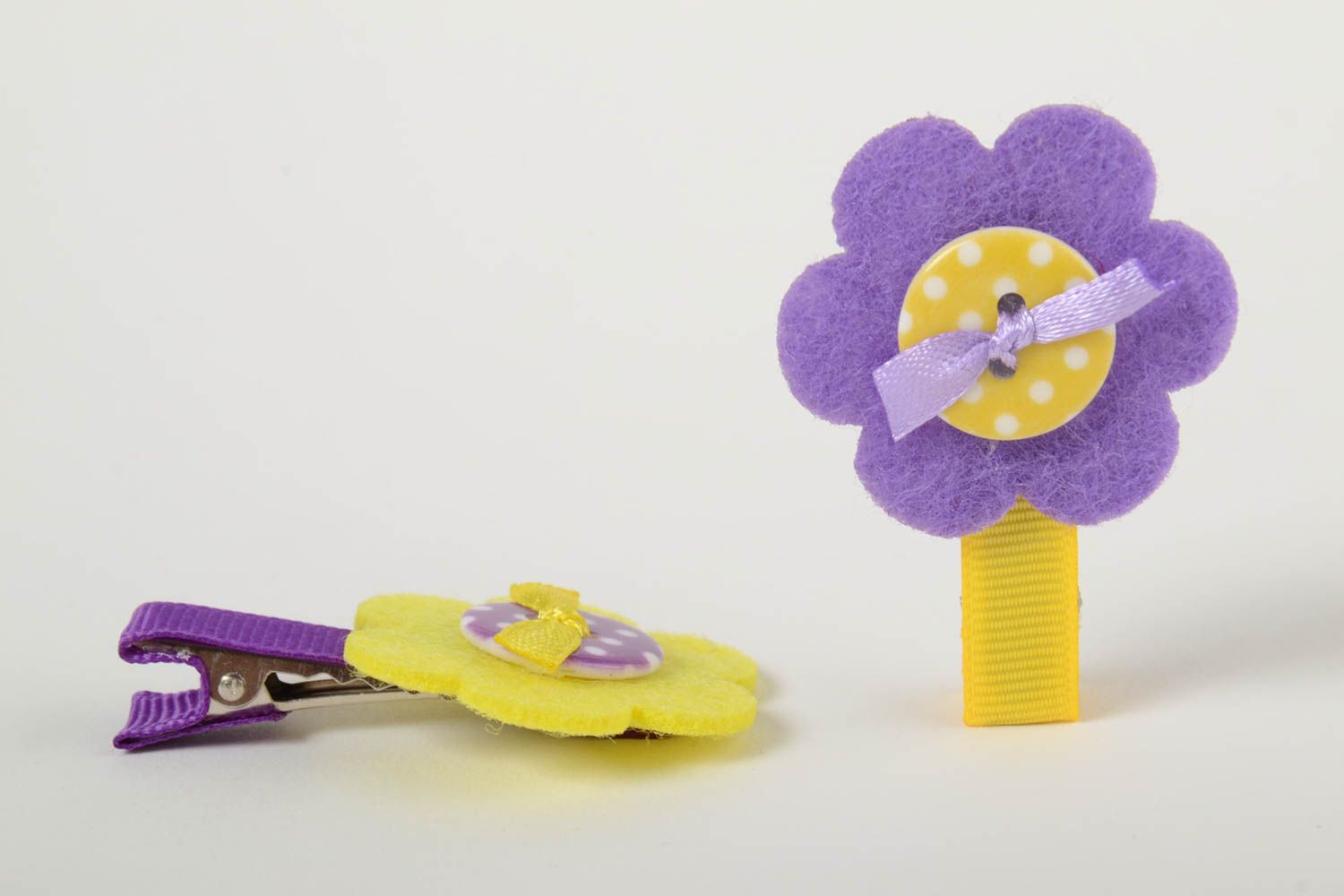 Детские заколки цветы из ткани фиолетовые с желтым набор из 2 шт ручная работа фото 2