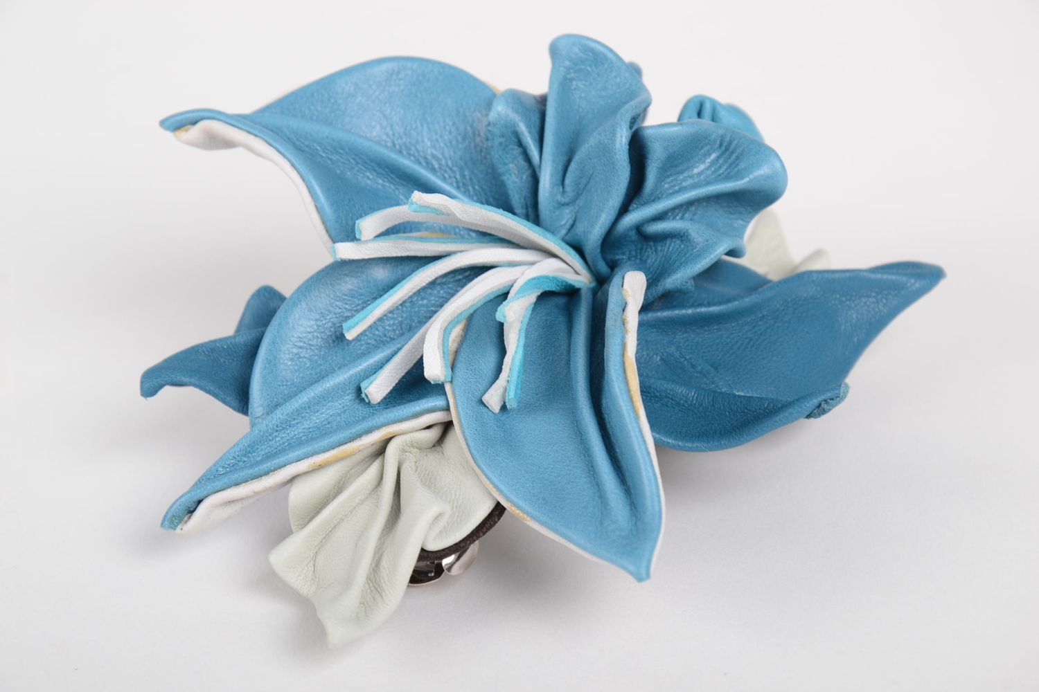 Barrette fleur bleue faite main Pince cheveux grosse Accessoire coiffure photo 4