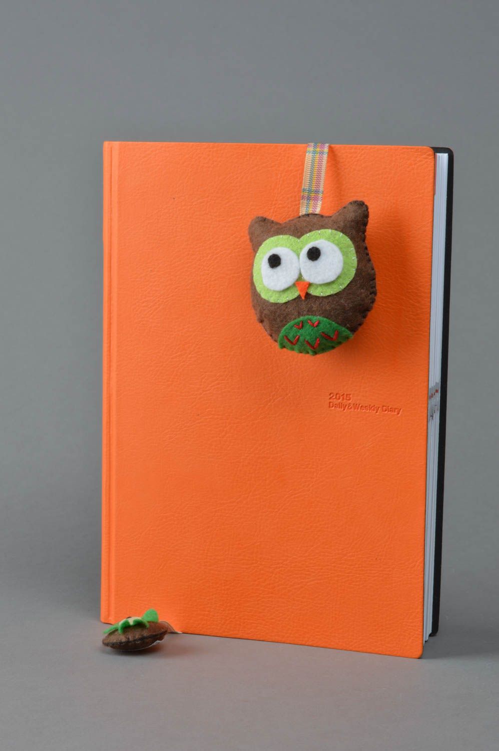 Handmade designer ribbon bookmark with charm felt owl with embroidery photo 2