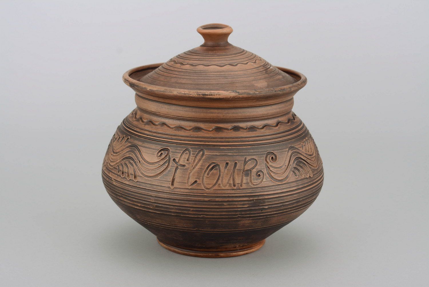 Ceramic pot for home decor photo 2