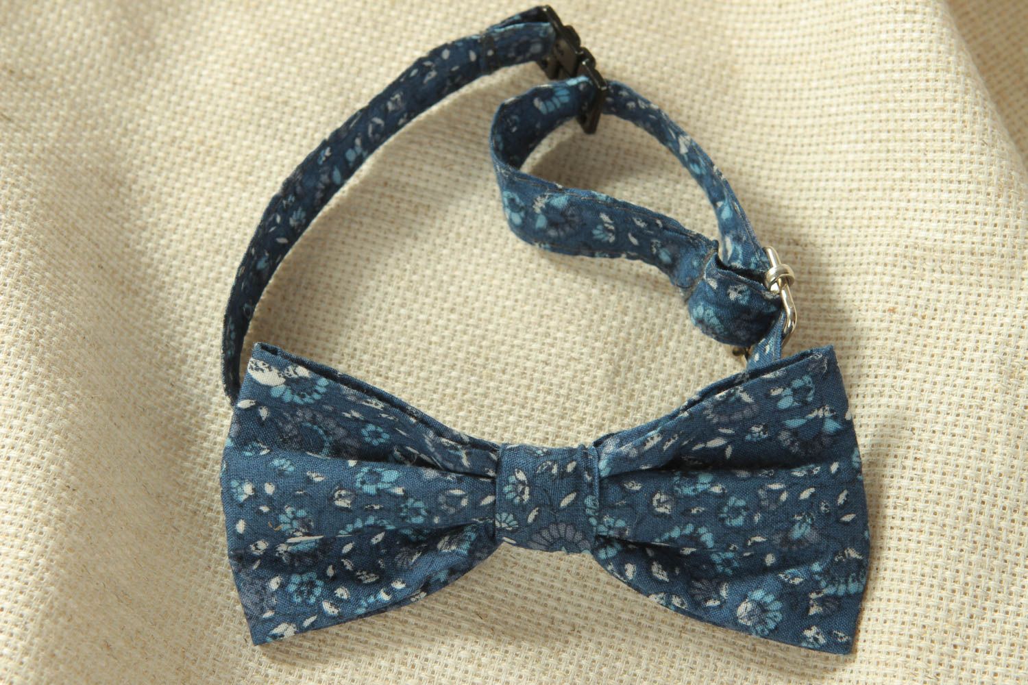 Festive bow tie made of cotton fabric photo 1