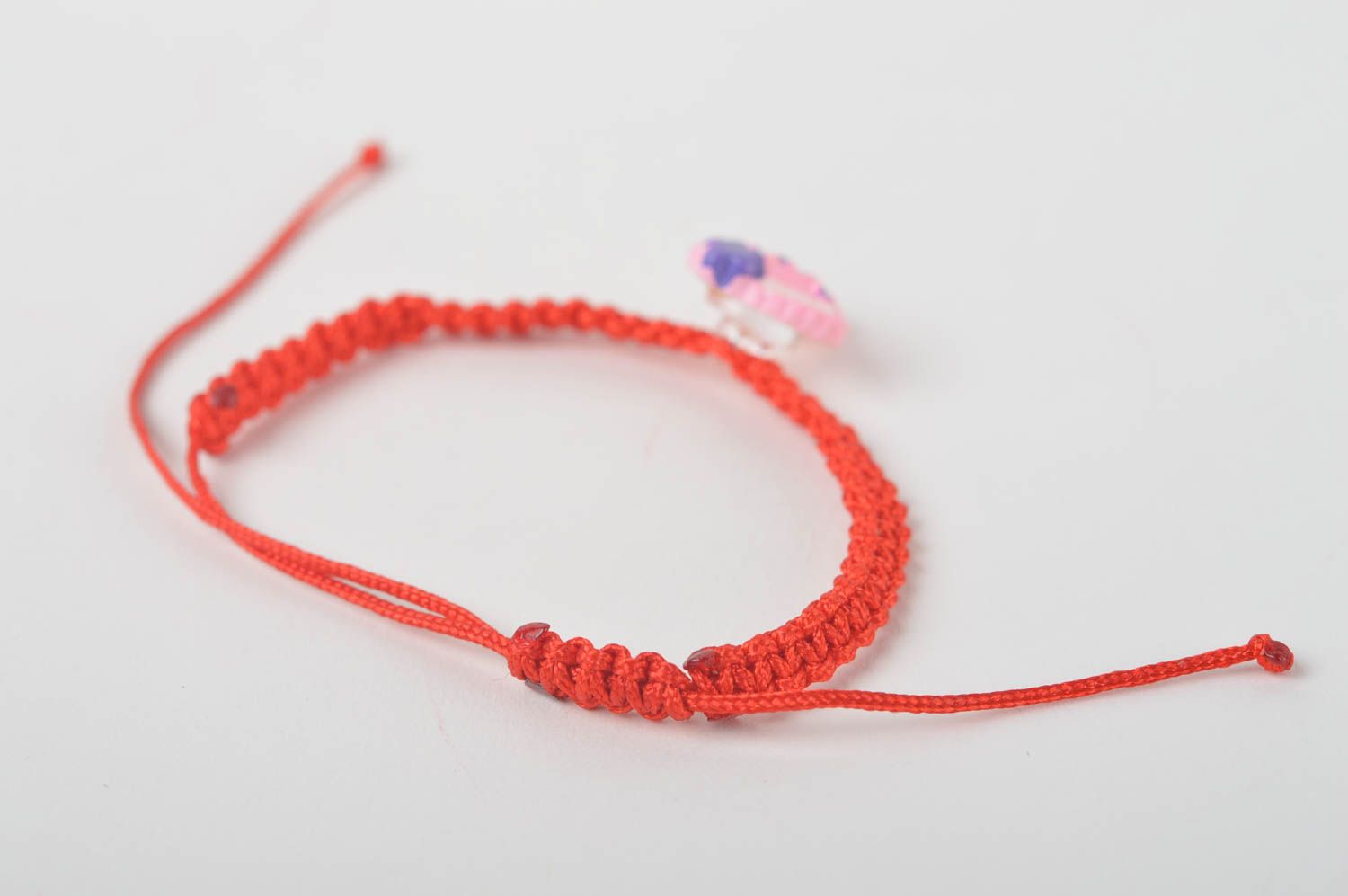 Bracelet textile Bijou fait main rouge fin tressé avec parapluie Cadeau enfant photo 5