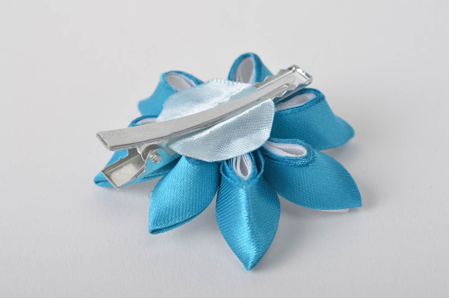Zarte blaue Blume Haarspange handgemachter Schmuck Accessoires für Mädchen Atlas foto 5