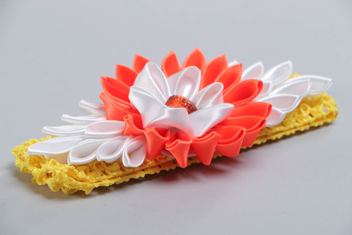 Handmade designer headband with yellow stretch basis and bright kanzashi flower photo 3