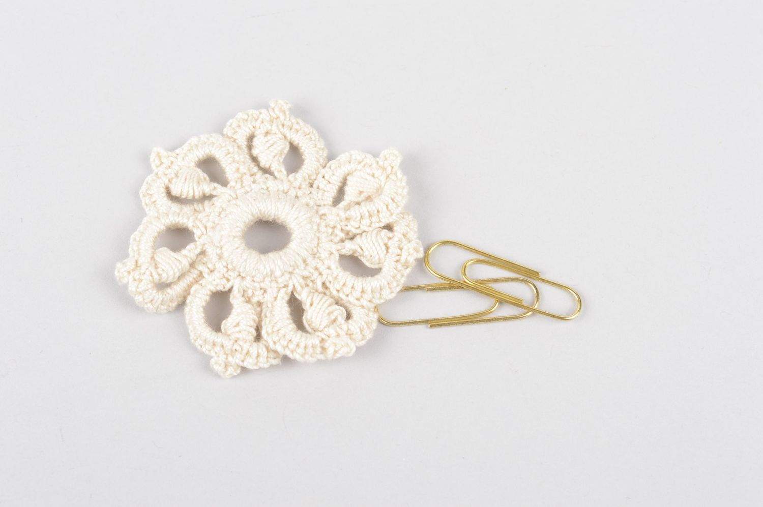 Handmade crocheted flower blank designer cute fittings blank for jewelry photo 5
